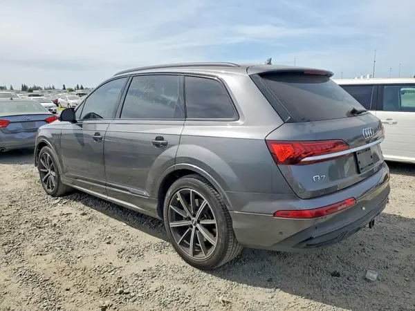 WA1VXAF70LD004861 2020 AUDI Q7 - Image 2