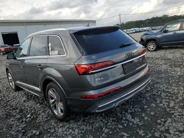 WA1VXAF70MD014792 2021 AUDI Q7 - Image 2