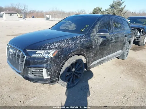WA1VXAF71MD024229 2021 AUDI Q7 - Image 2