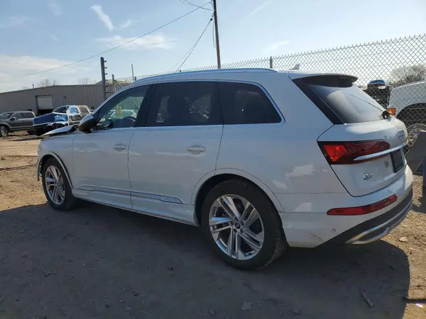 WA1VXAF71MD032699 2021 AUDI Q7 - Image 2