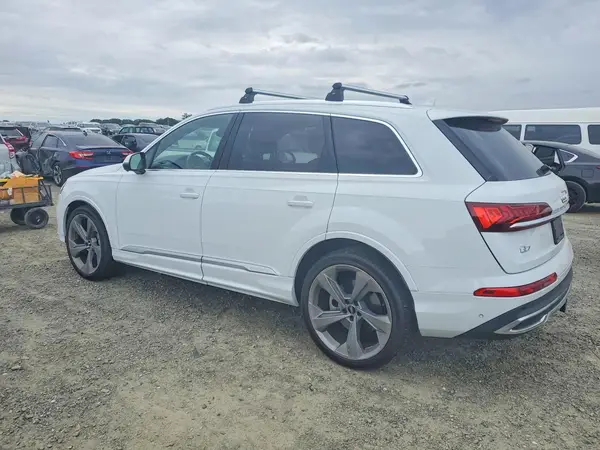 WA1VXAF72LD009401 2020 AUDI Q7 - Image 2