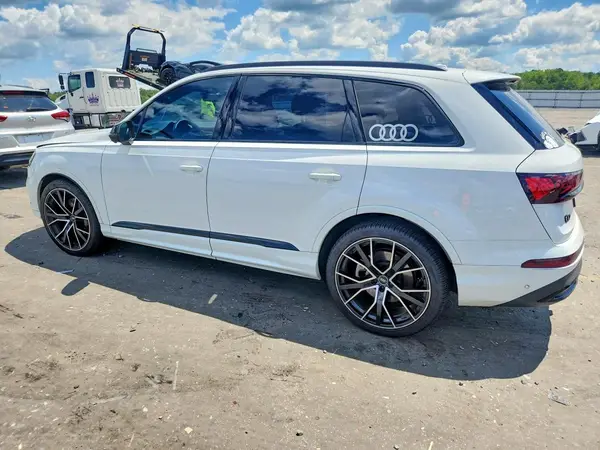 WA1VXAF75MD021012 2021 AUDI Q7 - Image 2