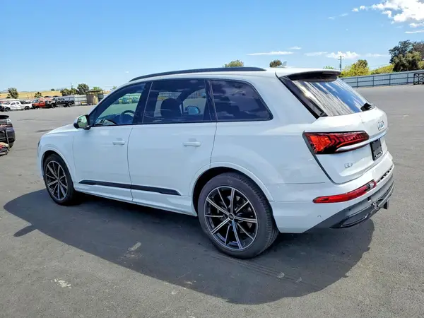 WA1VXAF75MD037114 2021 AUDI Q7 - Image 2