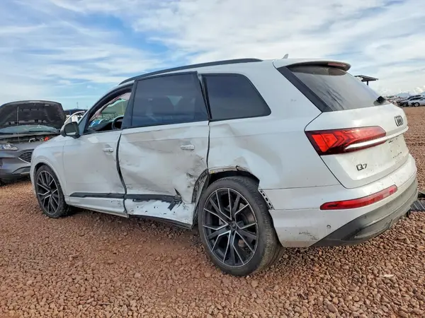 WA1VXAF75MD039414 2021 AUDI Q7 - Image 2