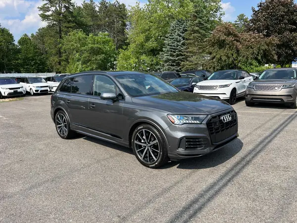 WA1VXAF77MD011937 2021 AUDI Q7 - Image 1