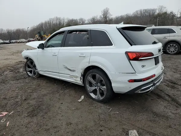 WA1VXAF77MD019620 2021 AUDI Q7 - Image 2