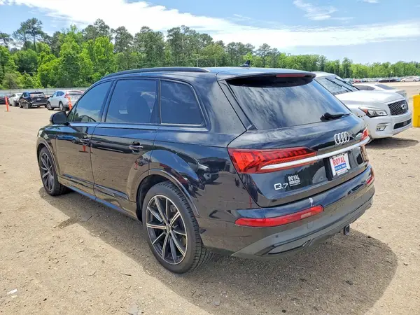 WA1VXAF78LD011654 2020 AUDI Q7 - Image 2