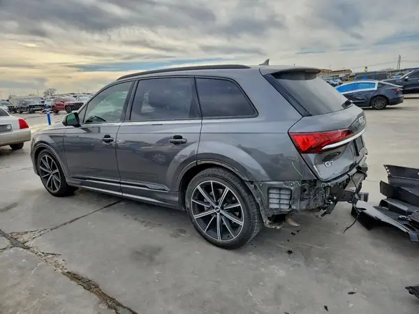 WA1VXAF78LD012299 2020 AUDI Q7 - Image 2