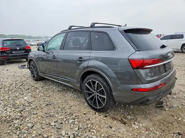 WA1VXAF78MD015544 2021 AUDI Q7 - Image 2