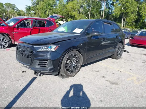 WA1VXAF78MD017701 2021 AUDI Q7 - Image 2
