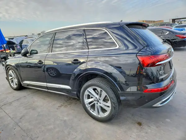 WA1VXAF7XMD017991 2021 AUDI Q7 - Image 2