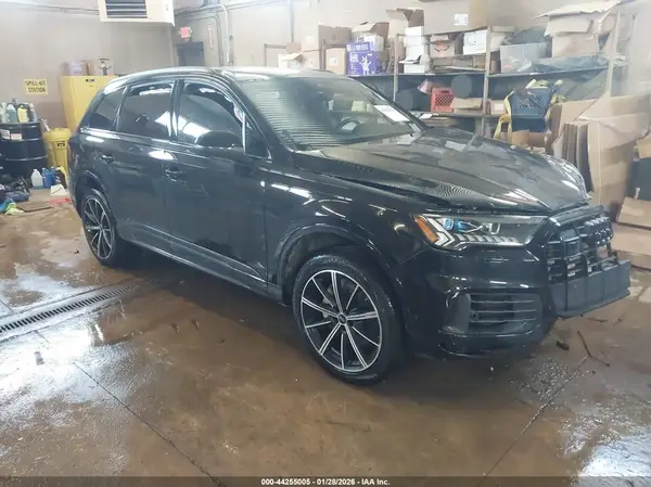 WA1VXBF72ND007804 2022 AUDI Q7 - Image 1