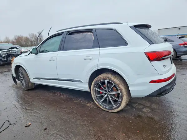 WA1VXBF78PD002206 2023 AUDI Q7 - Image 2