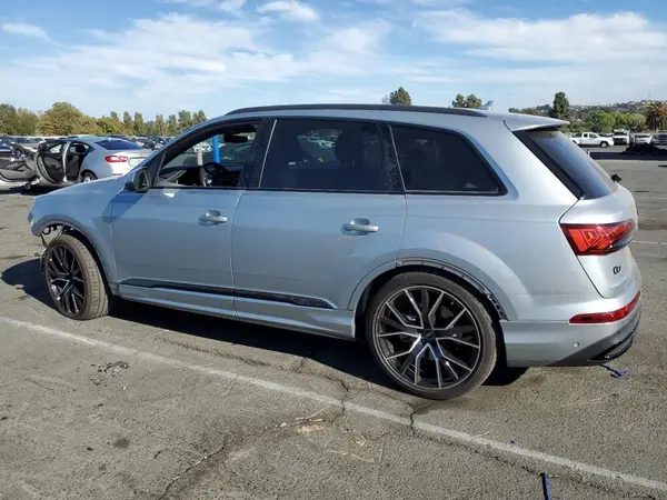 WA1VXBF7XPD010761 2023 AUDI Q7 - Image 2