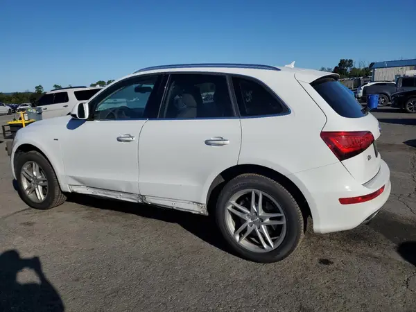 WA1W7AFP2GA039736 2016 AUDI Q5 - Image 2