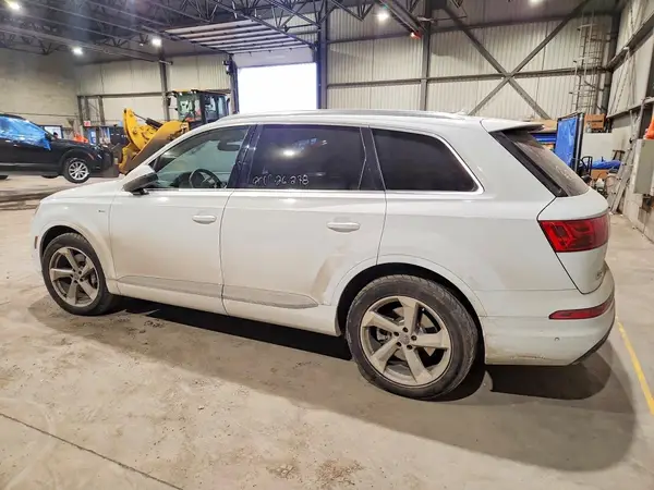 WA1WAAF70KD033815 2019 AUDI Q7 - Image 2