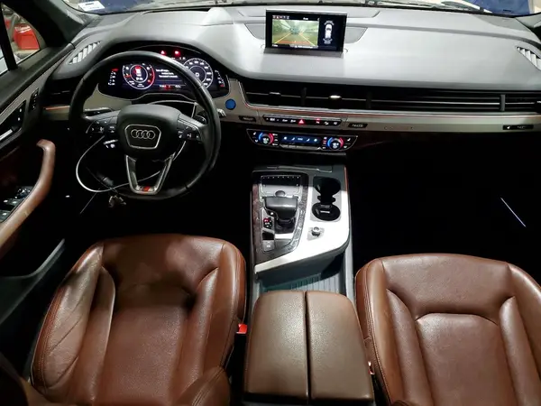 WA1WAAF75JD040922 2018 AUDI Q7 - Image 8