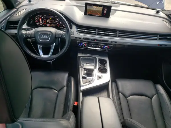 WA1WAAF7XJD022318 2018 AUDI Q7 - Image 8