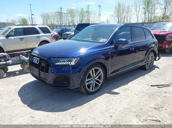 WA1WXAF72MD023420 2021 AUDI Q7 - Image 2