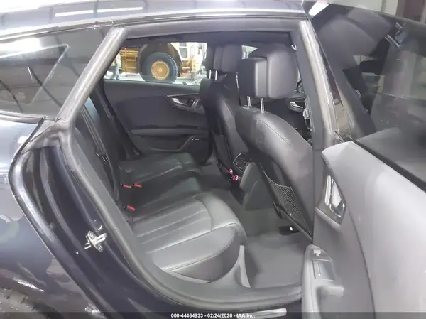 WAU22AFC2HN043194 2017 AUDI A7 - Image 8