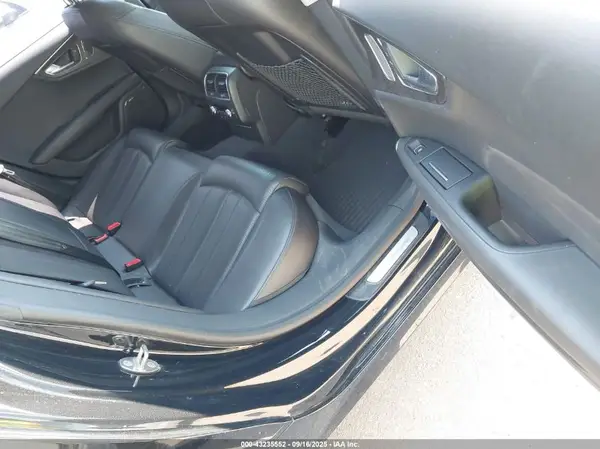 WAU22AFC2HN055040 2017 AUDI A7 - Image 8
