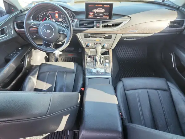 WAU22AFC3HN051501 2017 AUDI A7 - Image 8