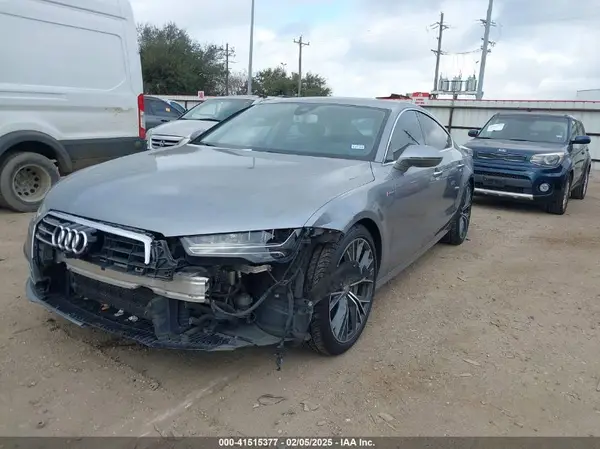 WAU22AFC4HN046176 2017 AUDI A7 - Image 2