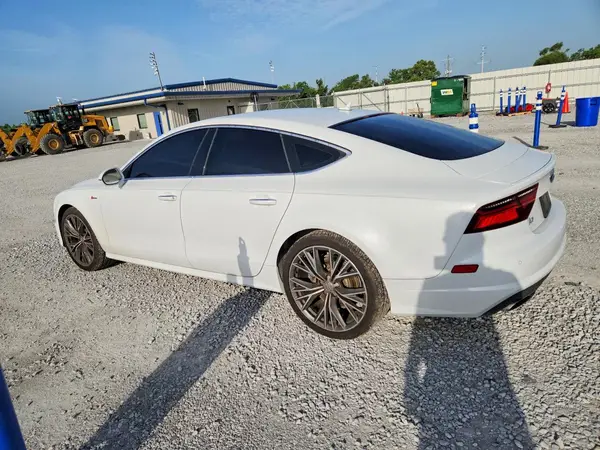 WAU22AFC7HN010207 2017 AUDI A7 - Image 2