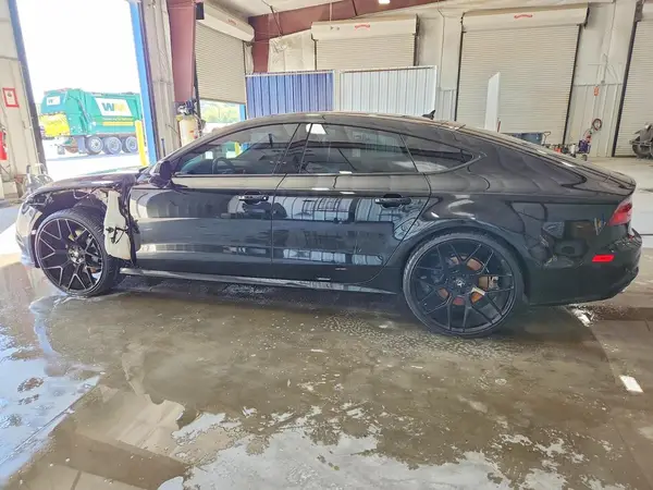 WAU22BFC0HN084090 2017 AUDI A7 - Image 2
