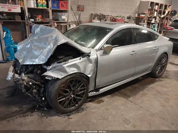 WAU23AFC2JN044767 2018 AUDI A7 - Image 2