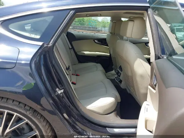 WAU23AFC6JN075097 2018 AUDI A7 - Image 8