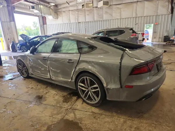 WAU23BFC2JN075782 2018 AUDI A7 - Image 2