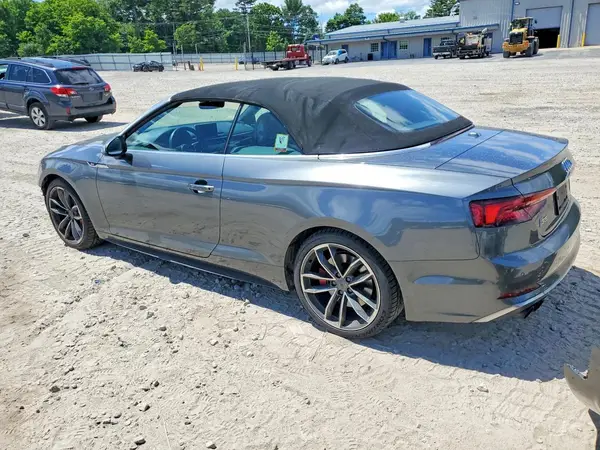 WAU24GF51JN005170 2018 AUDI RS5 - Image 2
