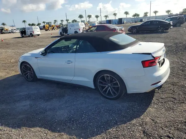 WAU24GF52JN002391 2018 AUDI RS5 - Image 2