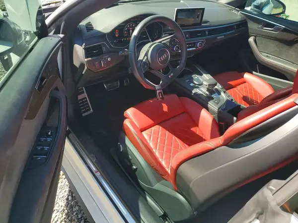 WAU24GF54JN021301 2018 AUDI S5 - Image 8