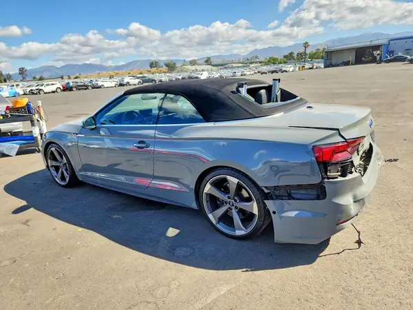 WAU24GF54KN008162 2019 AUDI RS5 - Image 2