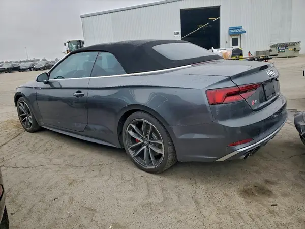 WAU24GF59JN010097 2018 AUDI S5 - Image 2