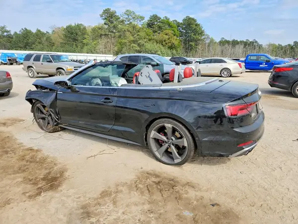 WAU24GF5XKN002513 2019 AUDI RS5 - Image 2