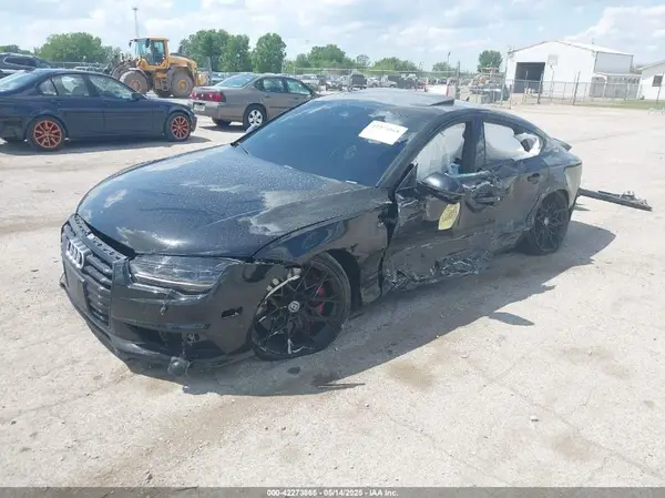 WAU2FAFC2JN013137 2018 AUDI S7 - Image 2