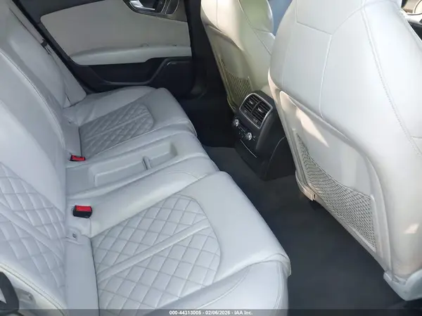 WAU2FAFC9HN025618 2017 AUDI S7 - Image 8