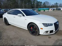 WAU2GAFC2GN013743 2016 AUDI A7