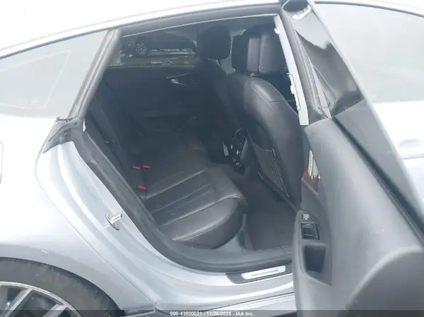 WAU2GAFC7GN008571 2016 AUDI A7 - Image 8