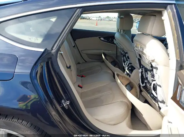 WAU2GAFC8GN012452 2016 AUDI A7 - Image 8