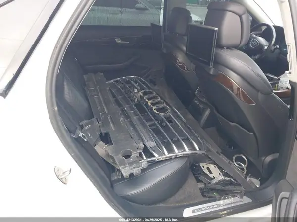WAU34AFD0GN009731 2016 AUDI A8 - Image 8