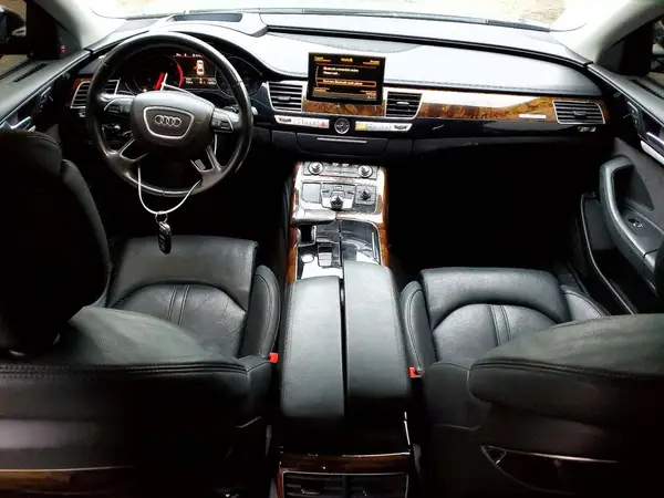 WAU34AFD1GN004067 2016 AUDI A8 - Image 8