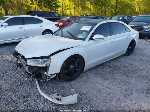 WAU34AFD1GN008622 2016 AUDI A8 - Image 2
