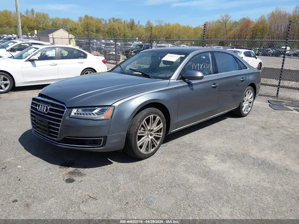 WAU34AFD1GN008832 2016 AUDI A8 - Image 2
