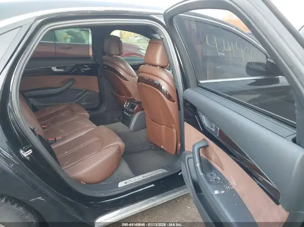 WAU34AFD1GN020639 2016 AUDI A8 - Image 8