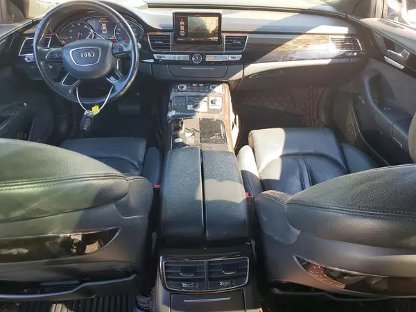 WAU34AFD4GN002412 2016 AUDI A8 - Image 8
