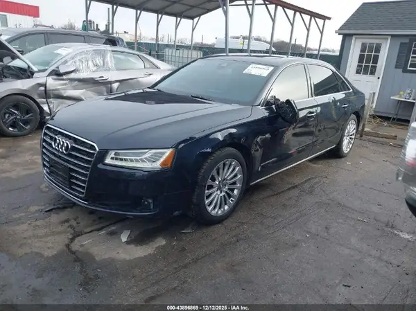 WAU34AFD4GN008159 2016 AUDI A8 - Image 2